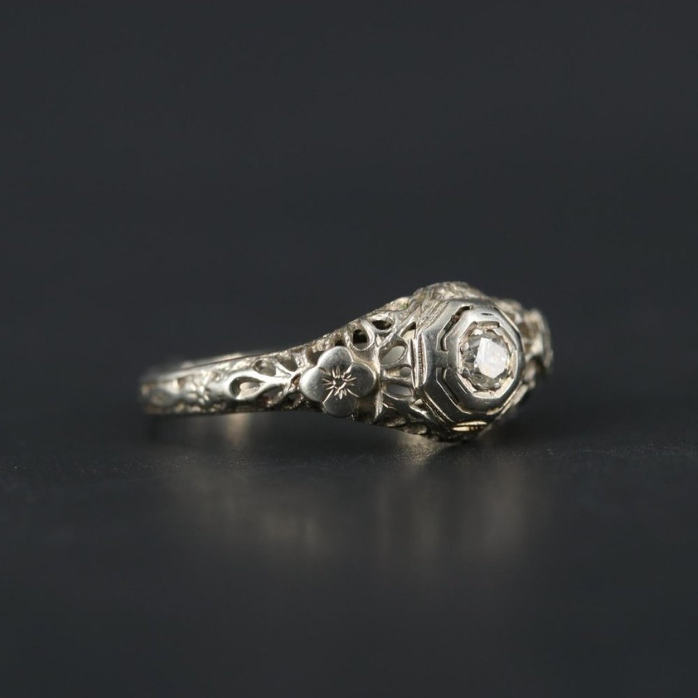 Edwardian Antique Diamond & 18K White Gold Ring